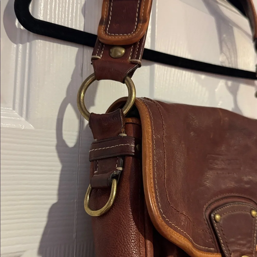 Vintage Coach Legacy Shoulder Bag - Picture 3 of 16